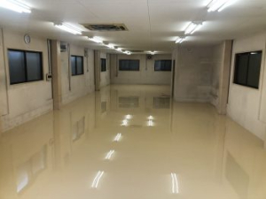コアテックの倉庫の塗床工事の事例